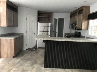 191 Red Oak Dr, Coopersville, MI 49404