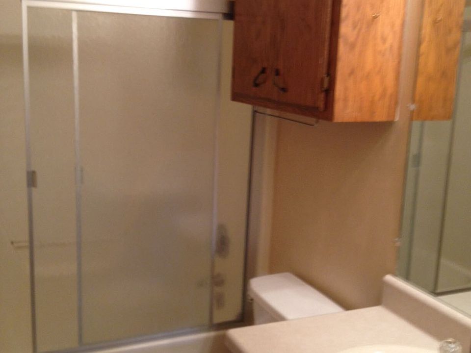 2nd image of 75 Hood Ln APT 1