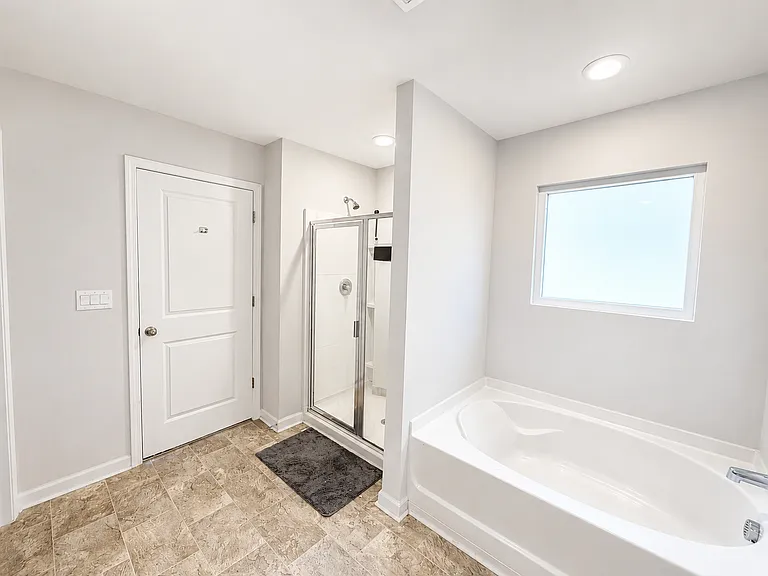 1415 Deer Hollow Run — Photo 3