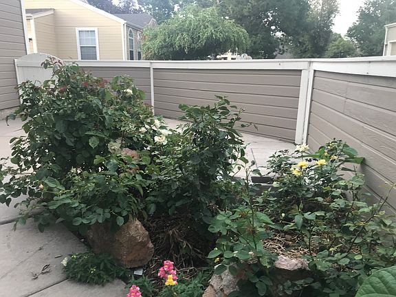Gated Patio/Garden