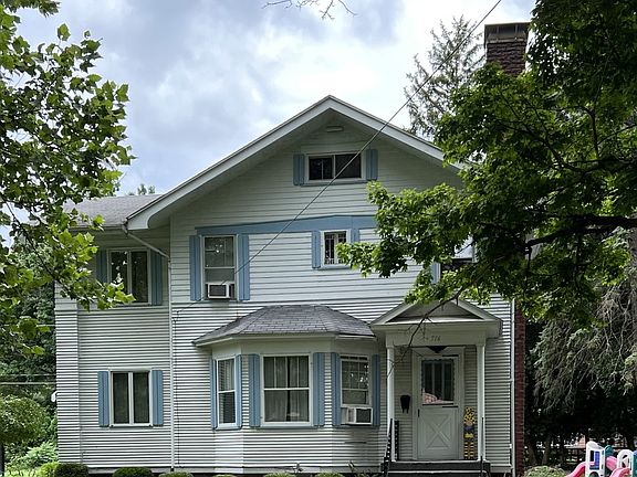 2nd image of 716 NW 4th Ave
