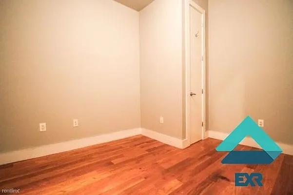 Rented by EXR | media 3