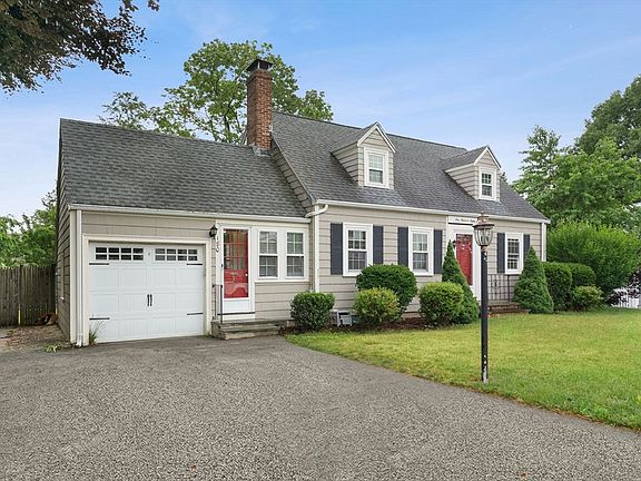 2nd image of 180 Broad Meadow Rd