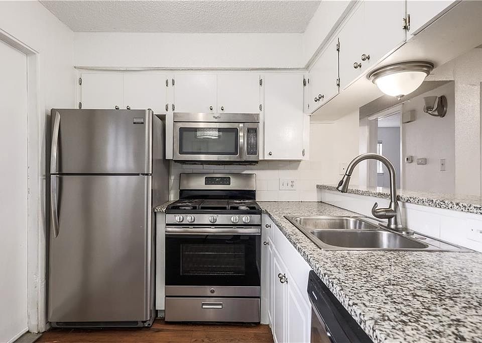 1st image of 6400 Vioitha Dr #A