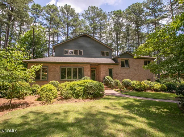 17 Mcmichael Drive, Pinehurst, NC 28374