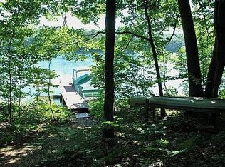 2453 McNab Ct, Traverse City, MI 49696