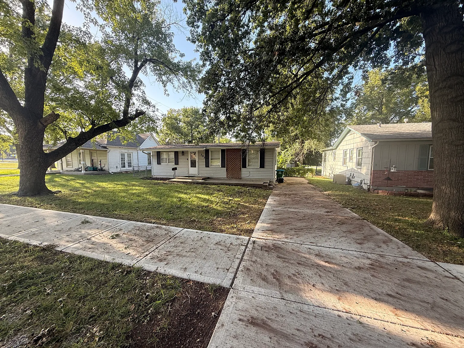 2 bed, 950 sqft, $1,650 — Photo 2