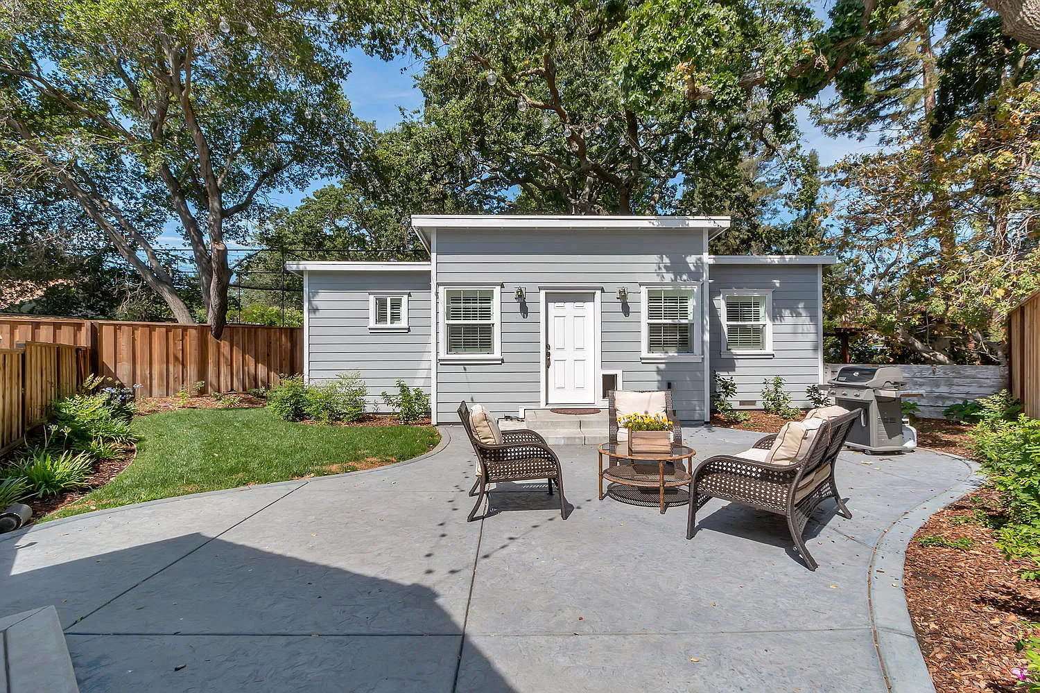 3484 Moraga Blvd — Photo 1