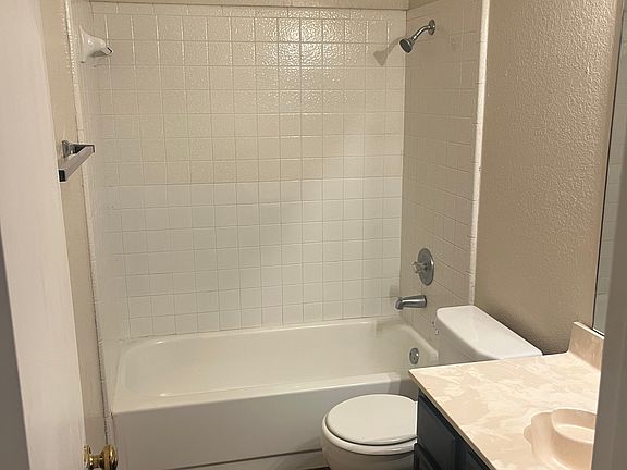 3rd image of 2203 Armadillo Dr
