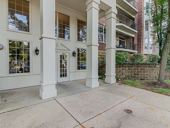 3rd image of 3100 Town Square Dr Unit 108