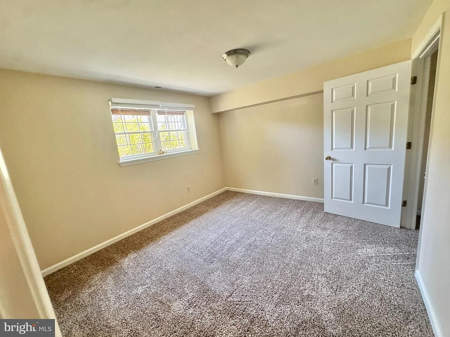 Stafford Townhouse - Fresh Updates - Close To Quantico — Photo 3