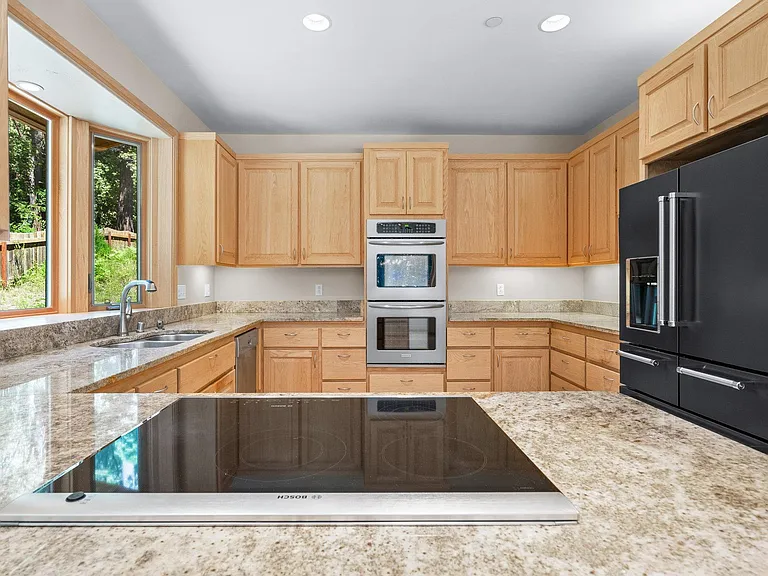 310 Wild Iris Ln — Photo 15