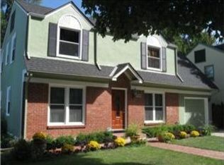 7915 Charlotte St, Kansas City, MO 64131