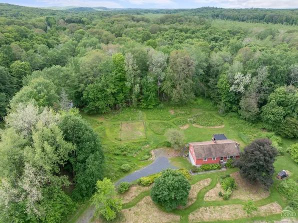 3 Robinson Lane, Highland, NY 12528