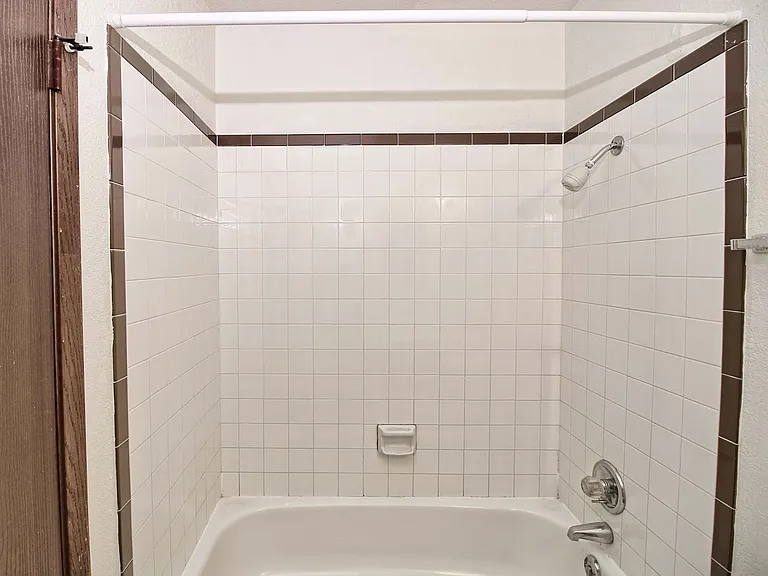 2915 Orchard Ave — Photo 10