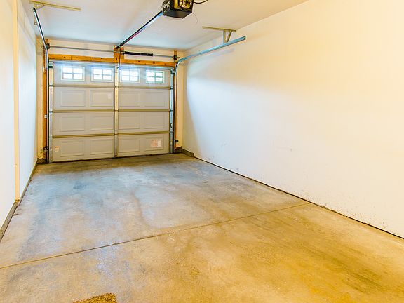 5th image of 1686 W Main Cir Unit 3