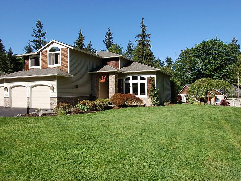 1st image of 16235 216th Ave NE