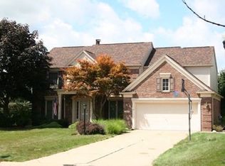 894 Kings Park Rd, Monroe, MI 48161