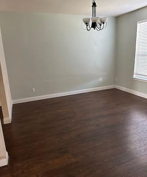 1316 Beechwood Dr — Photo 2