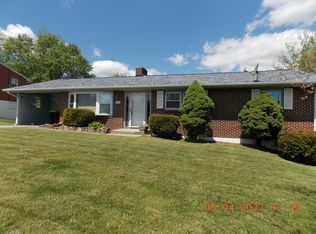 1117 High St, Pulaski, VA 24301