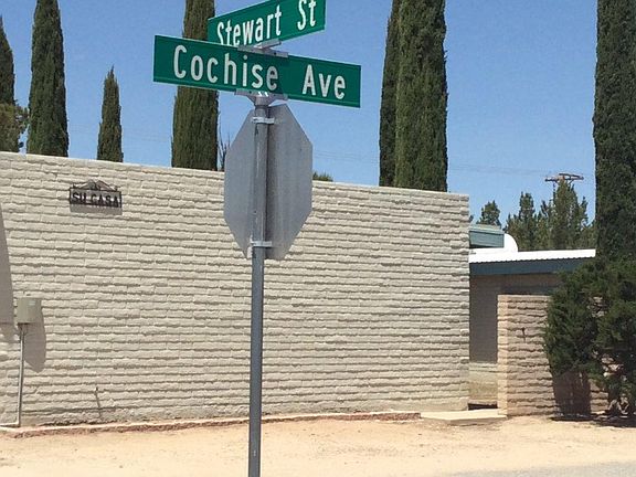 2nd image of 216 N Cochise Ave
