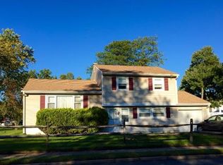 276 Berkley St, Iselin, NJ 08830