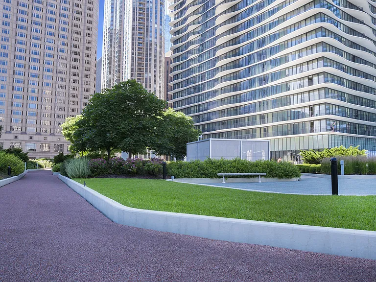 Aqua at Lakeshore East — Photo 28