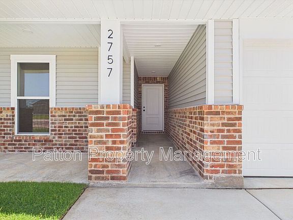 2nd image of 2757 Paisley Rd