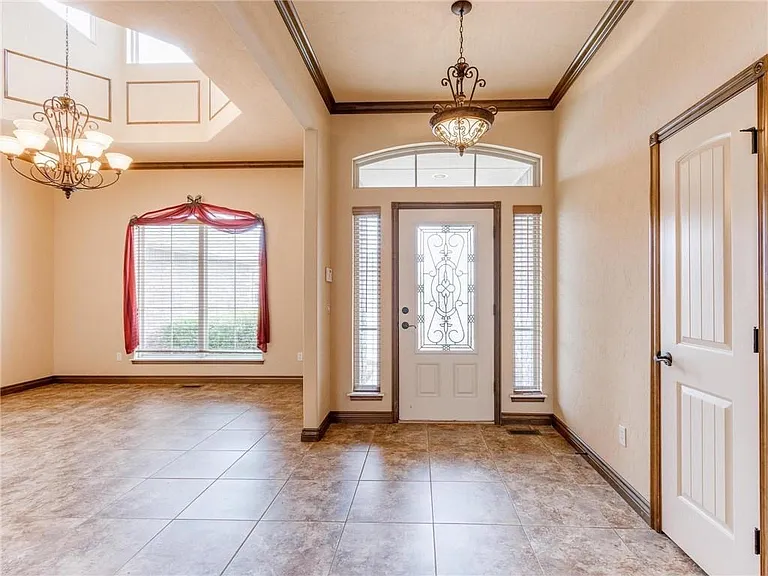 4908 Arbuckle Dr — Photo 3