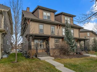 50 S Belgian Ln #201, Cochrane, AB T4C 0Y5