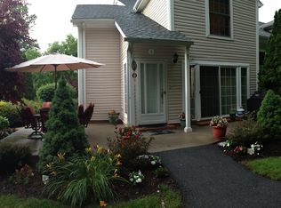 5 Pembrooke Ct, Putnam Valley, NY 10579