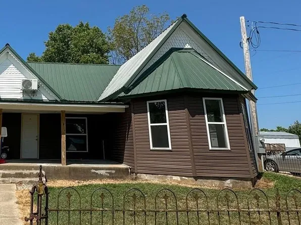 401 S Front St, Exeter, MO 65647