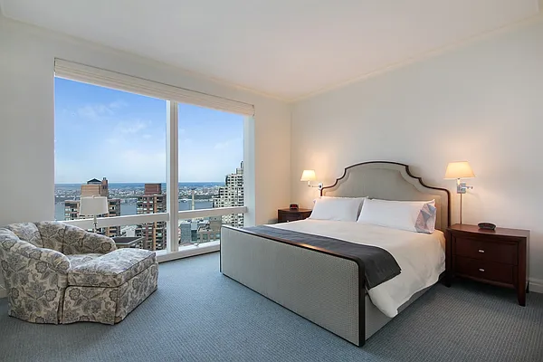 Sold by Corcoran | media 14