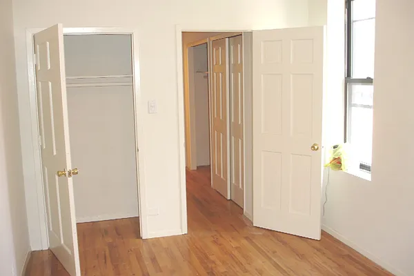 Rented by City Connections Realty | media 6