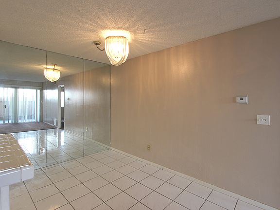 Dining Room With Mirror 