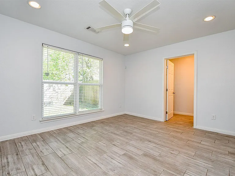 6747 England St #A — Photo 23