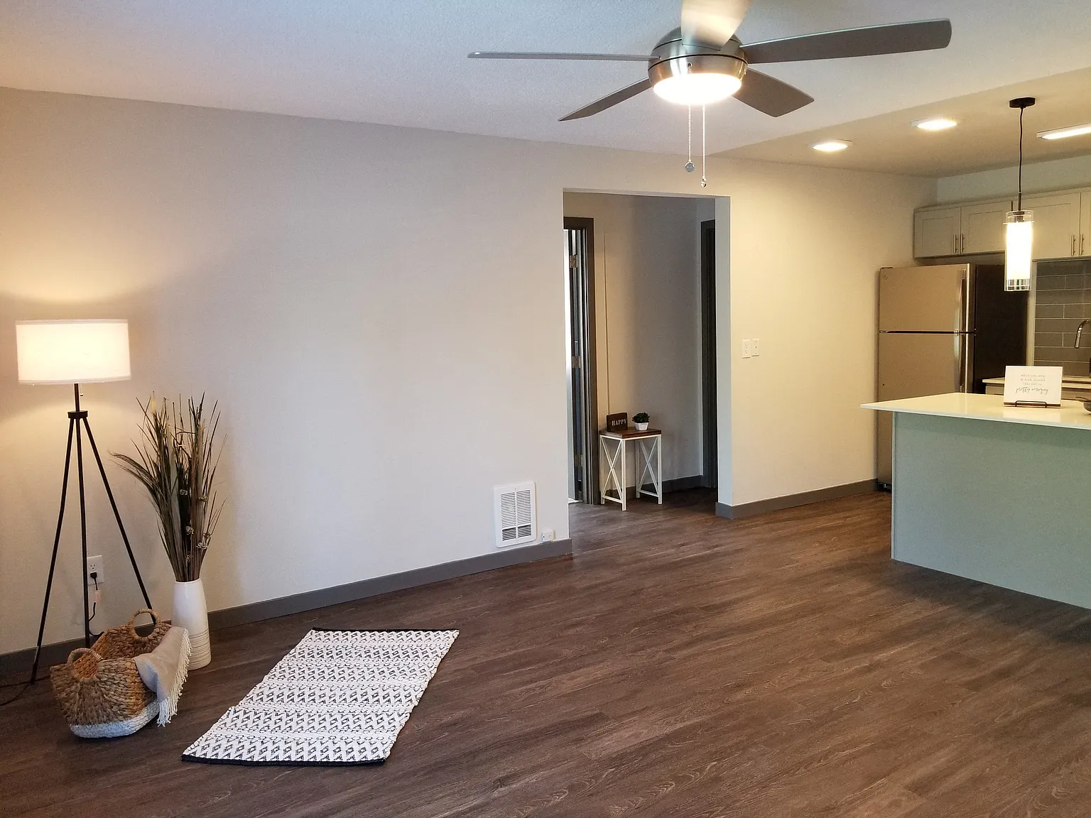 Windsor Park Apartments — Photo 3