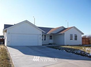1335 E Yost Cir, Moses Lake, WA 98837