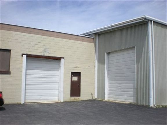 3rd image of 26 Viall Ave