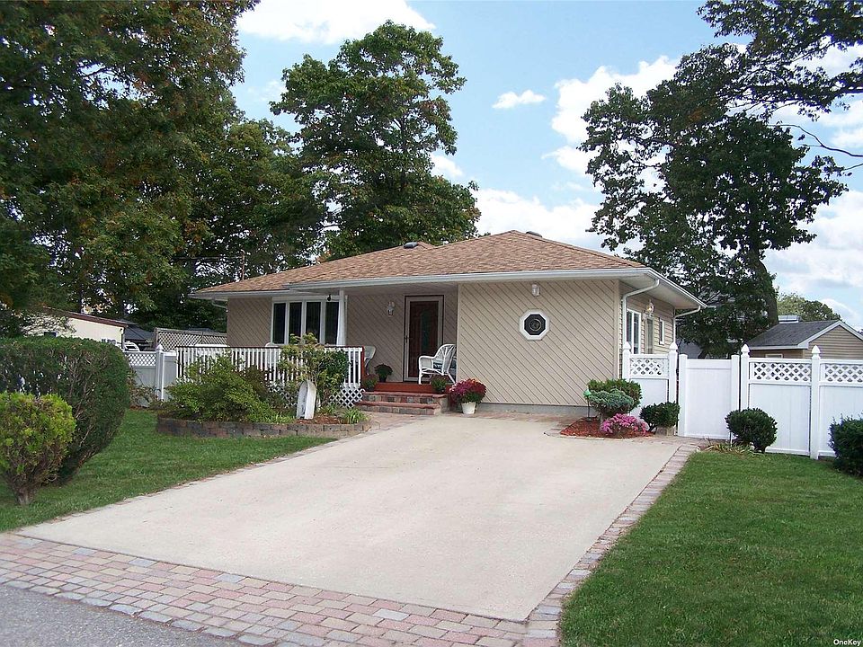 1st image of 135 Smithtown Polk Blvd