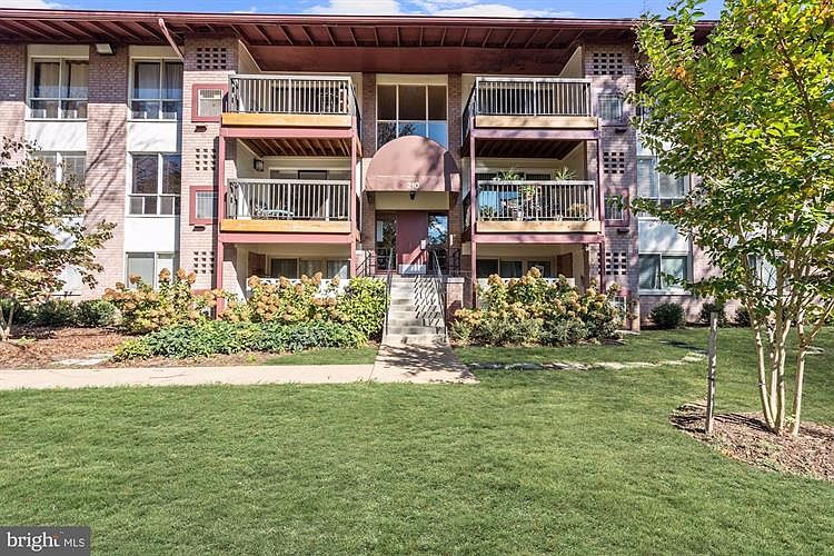 1st image of 210 Park Terrace Ct SE APT 59