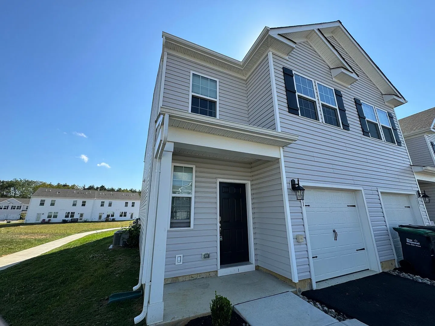 Parkland Schools - Three Bedroom Townhome — Photo 2