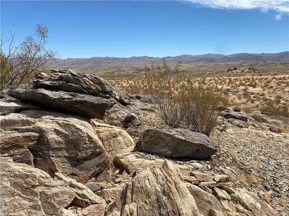 3025 Flamingo Ave, Joshua Tree, CA 92252