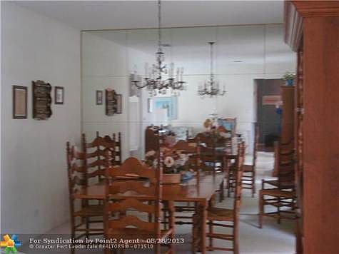 4th image of 7401 NW 8th Ct