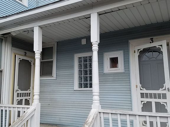3rd image of 316 12th Ave SE APT 03