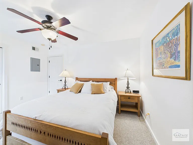 601 W San Mateo Rd #40 — Photo 17