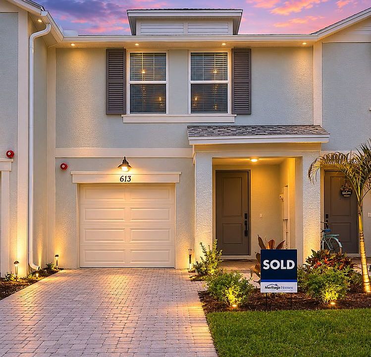 1st image of 613 Salisbury Cir