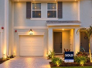 613 Salisbury Cir, Fort Pierce, FL 34982