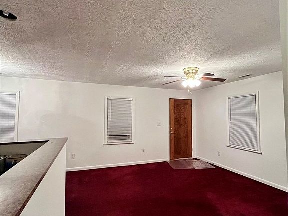 2nd image of 413 23rd St