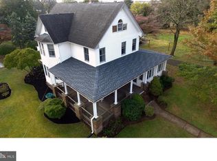 898 Olive St, Roebling, NJ 08554